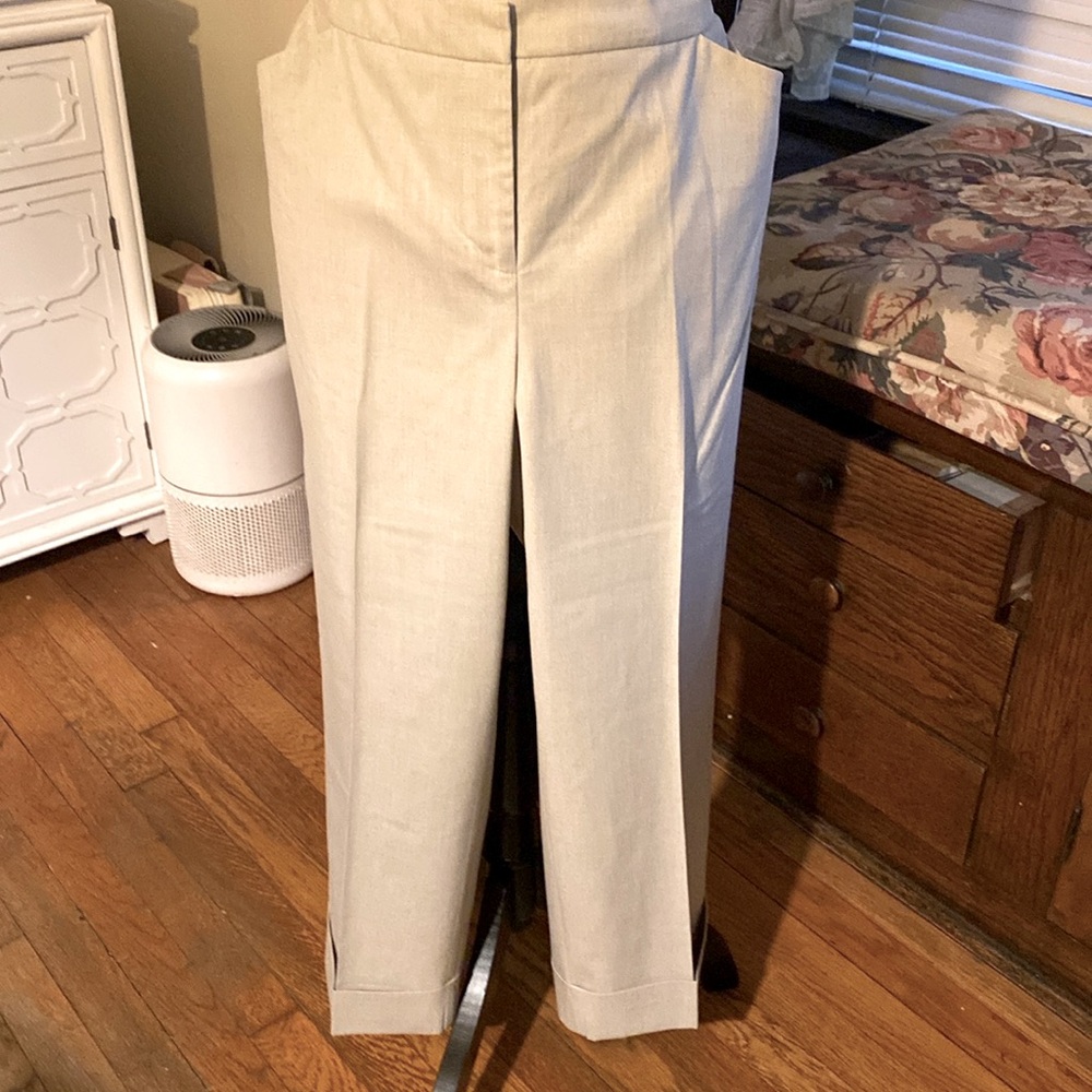 Chicos Size 1R(8) Beige Straight Leg Dress Pant Slacks Career Wear